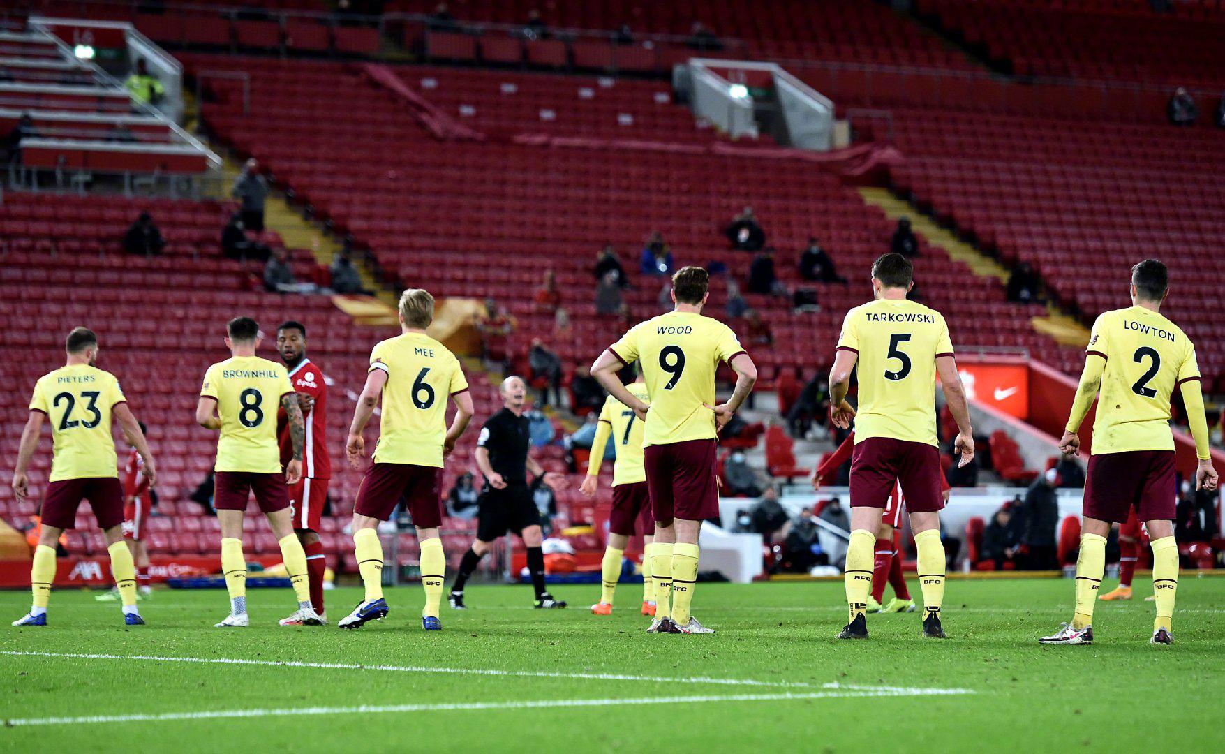 很快拉开了 很快拉开了